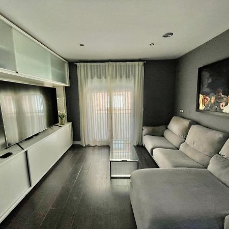 Moderno Apartamento Con Plaza De Garaje En Pleno Centro De Almeria Luaran gambar